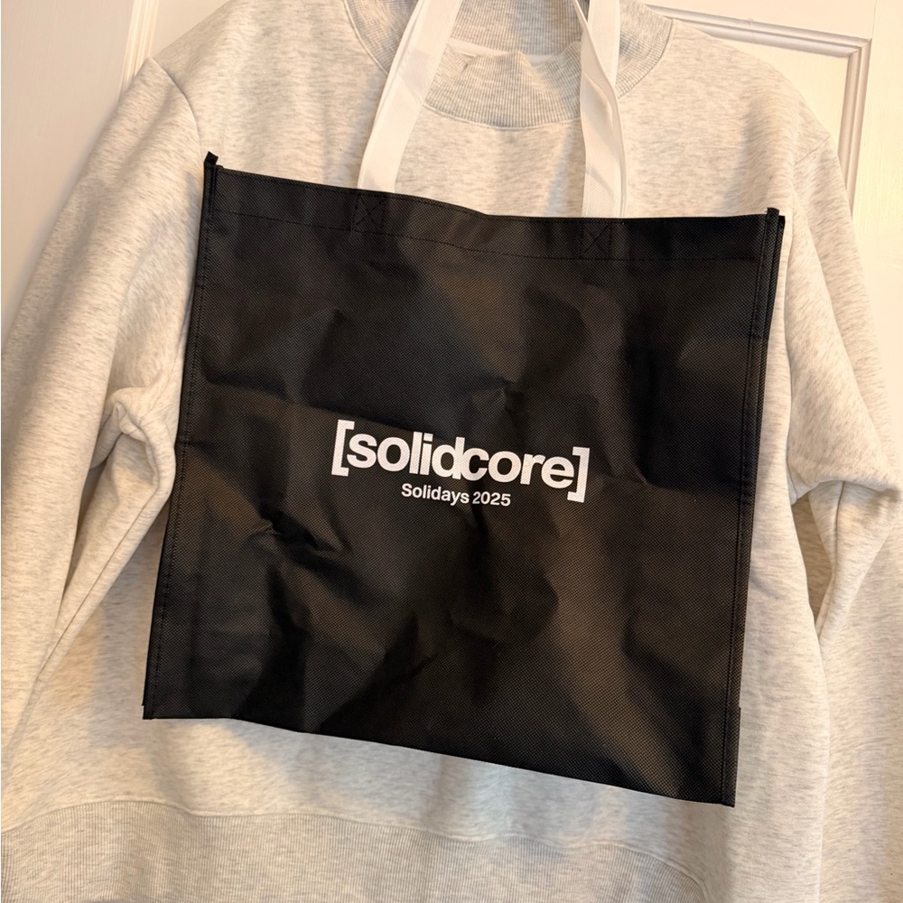 Solidcore Solidays Mockneck Sweatshirt - Picture 4 of 5